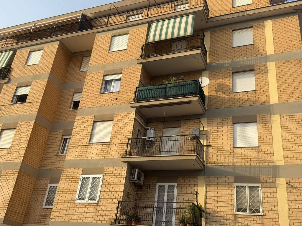 Appartamento a Aprilia in Via Araldo di Crollalanza - Foto 4