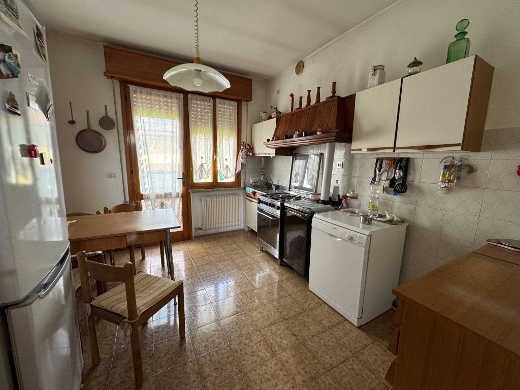 Villa a Latisana in Via Trieste, 45 - Foto 4