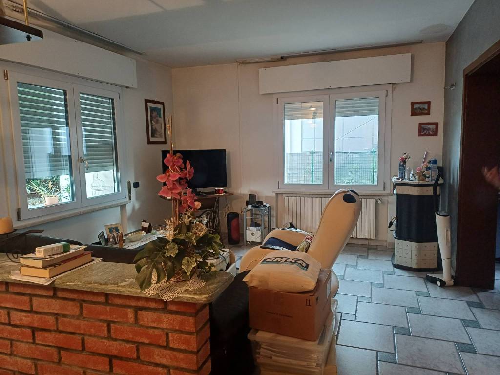 Appartamento a Monzambano in Strada Salionze - Foto 2