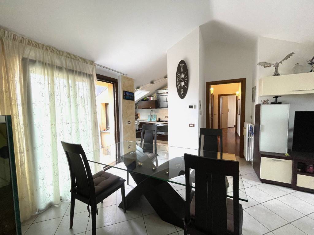 Appartamento a Cislago in Via Raffaello, 86 - Foto 5