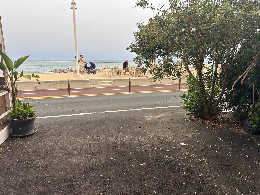 Immobile a Imperia in Lungomare Cristoforo Colombo - Foto 2
