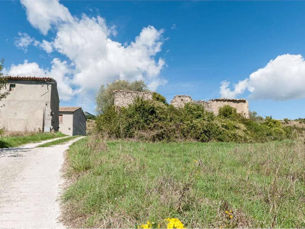 Rustico / casale a Castel di sangro in Colle Rotondo - Foto 2