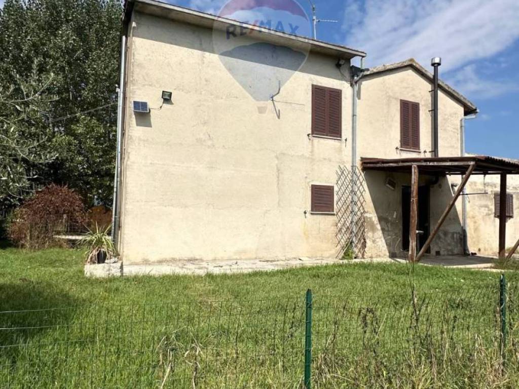 Casa indipendente a Bevagna in Via Colombaia, 2 - Foto 2