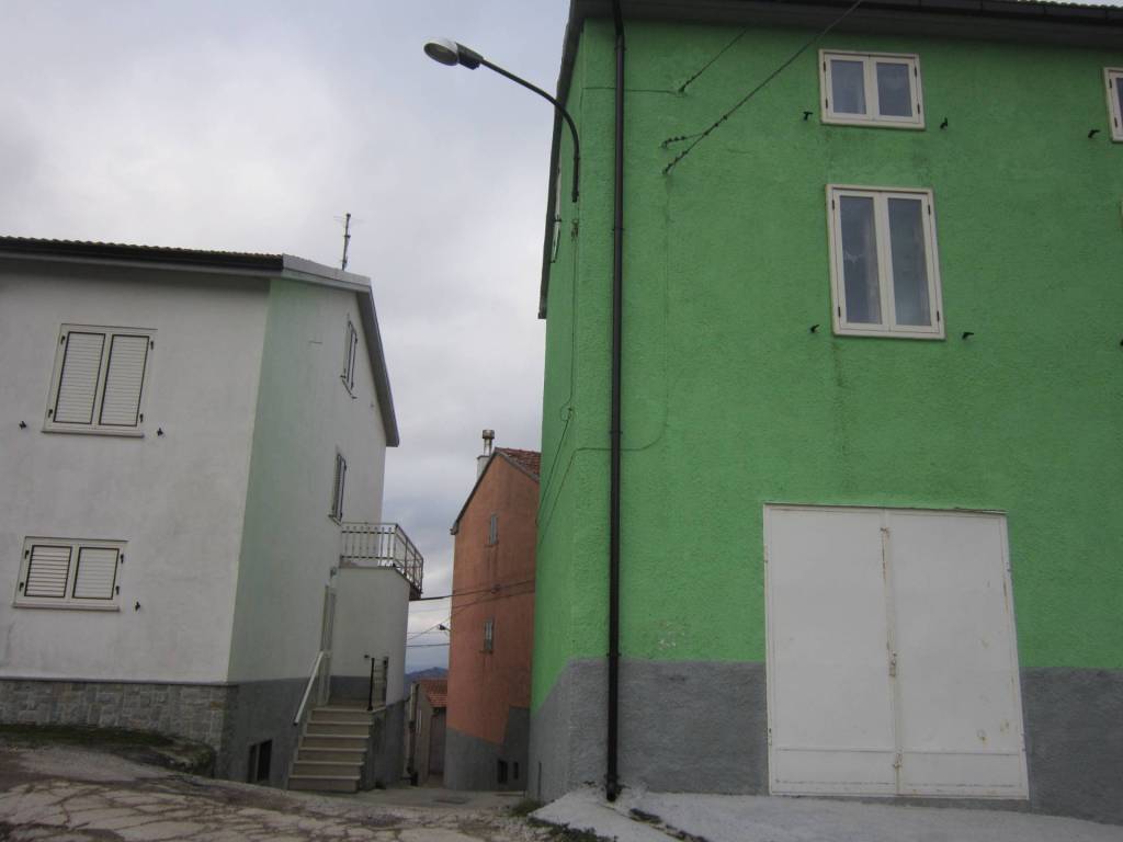 Rustico / casale a Agnone in Zona artigianale - Foto 2