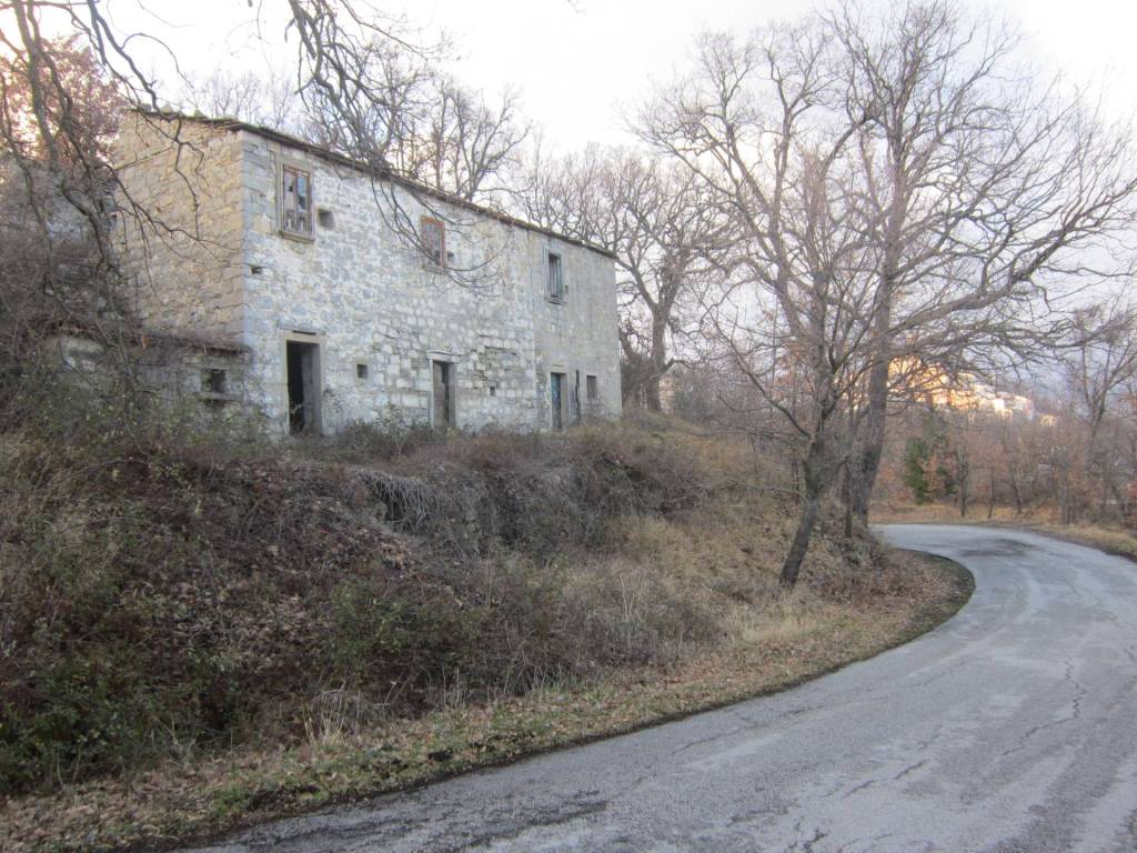 Rustico / casale a Belmonte del sannio in Via Canale - Foto 4