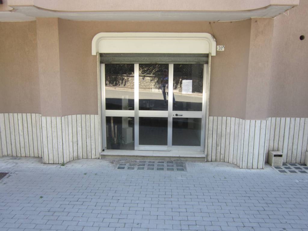 Immobile a Agnone in Viale Vittorio Veneto - Foto 2