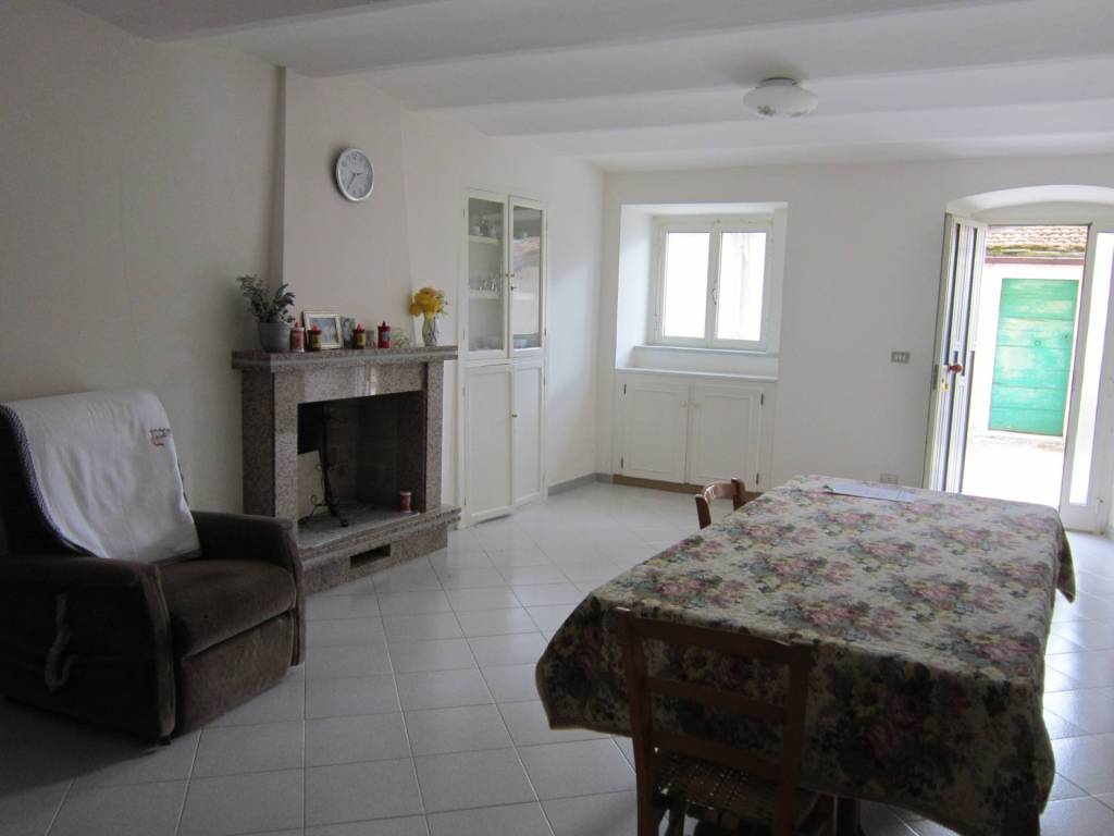Casa indipendente a Agnone in C.da Sant'Onofrio, 87 - Foto 2
