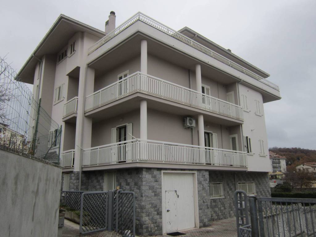 Attico / mansarda a Agnone in Via Pietro Nenni - Foto 2