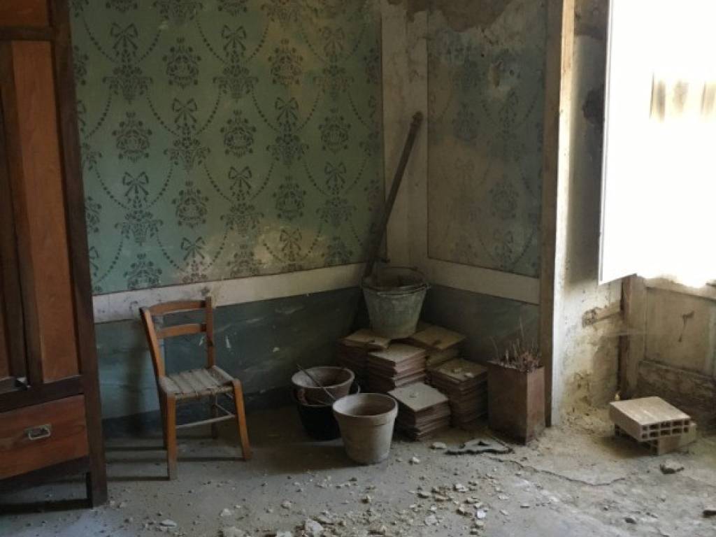 Rustico / casale a Castelverrino in P.zza Trento e Trieste, 9 - Foto 3