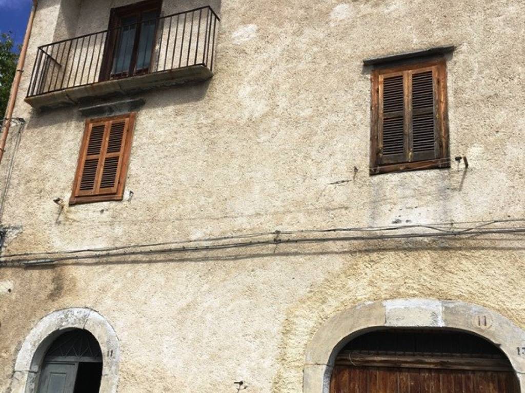 Casa indipendente a Agnone in C.so Vittorio Emanuele, 88 - Foto 2