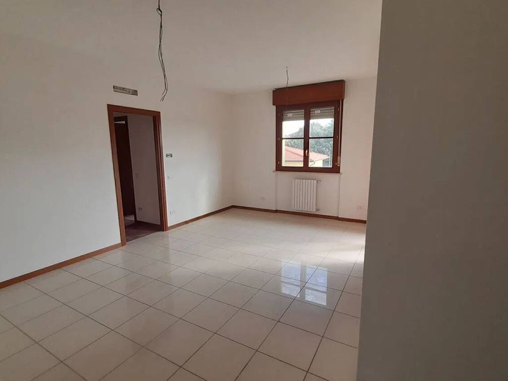 Appartamento a Mantova in Via Piero Bottoni, 19 - Foto 3