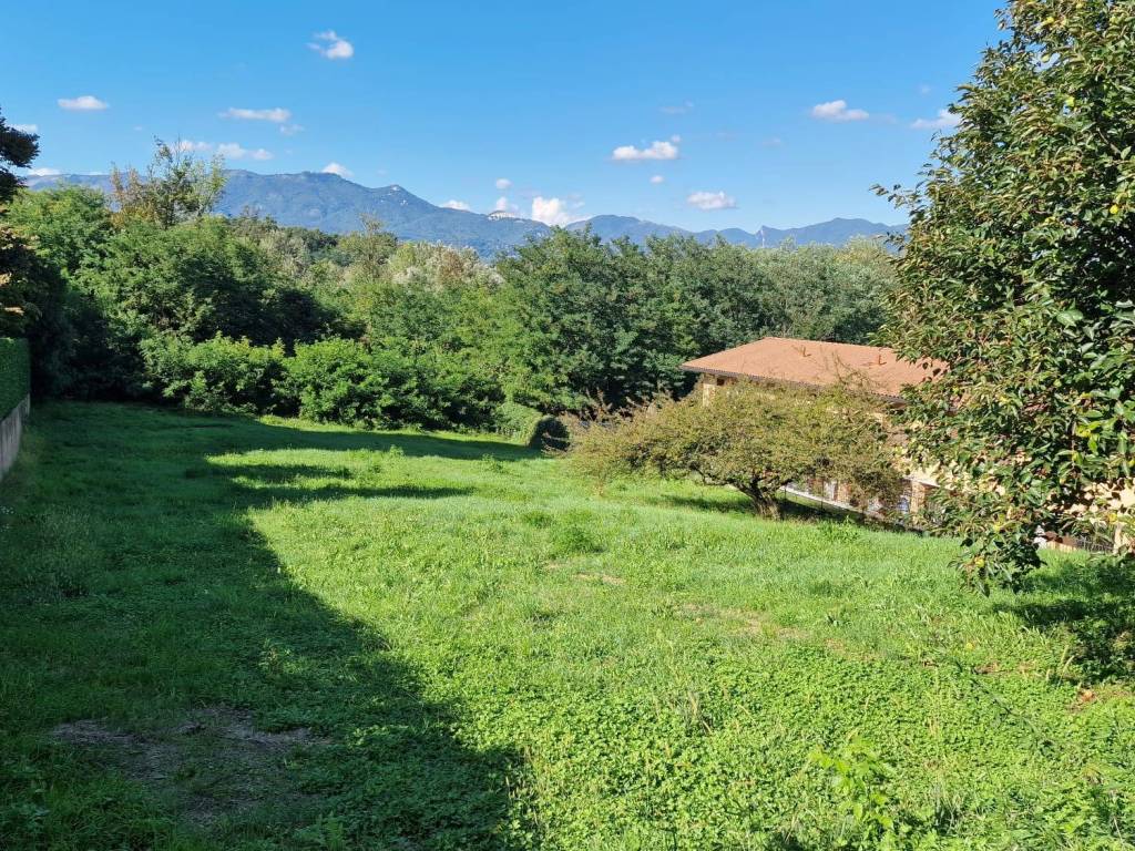 Terreno a Daverio in Via Risorgimento - Foto 2