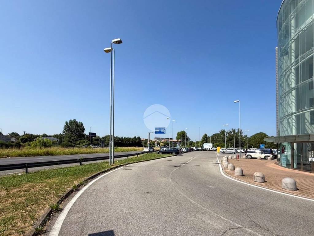 Immobile a Mantova in Via Renzo Zanellini - Foto 2