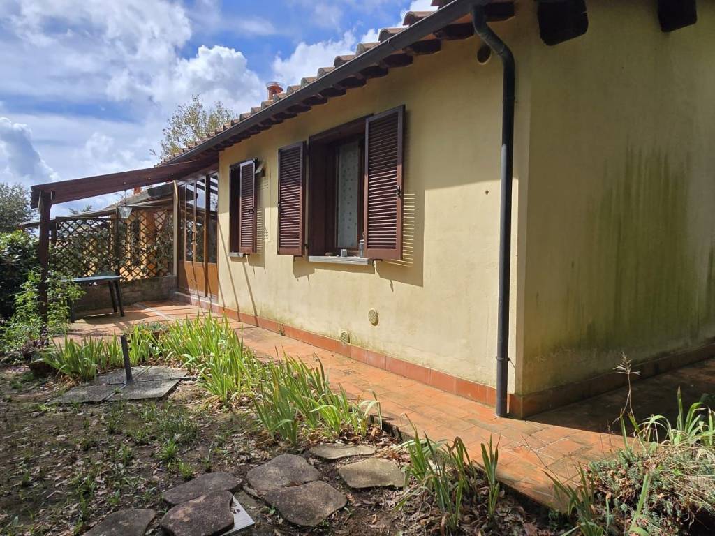 Villetta a schiera a Monteverdi marittimo in Via del Passo di Bocca di Valle, 8 - Foto 3