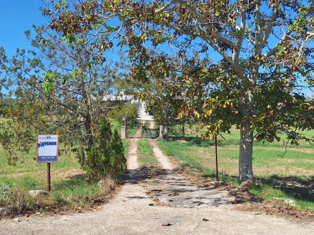 Rustico / casale a Cutrofiano in CONTRADA MANTI - Foto 4