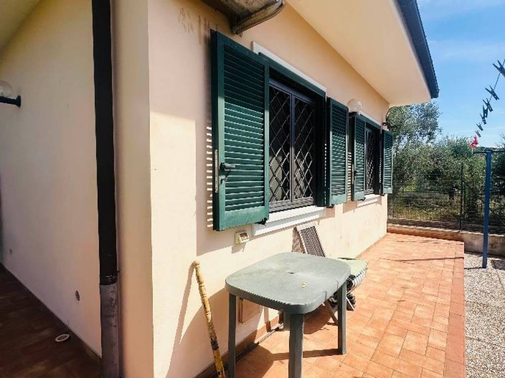 Villa a Terracina in Strada Lungo Canale - Foto 4