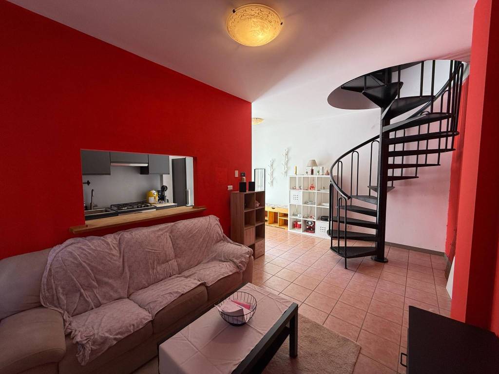 Appartamento a Como in Via dei Cortili, 17 - Foto 2