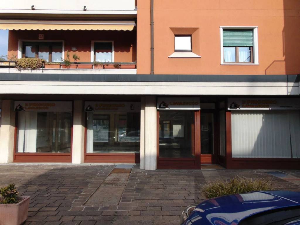 Immobile a Luino in Via Rossini, 4 - Foto 2