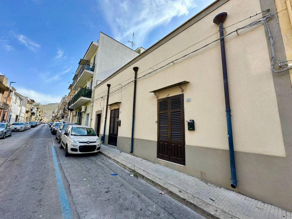 Casa indipendente a Terrasini in Via Dante Alighieri, 40 - Foto 3