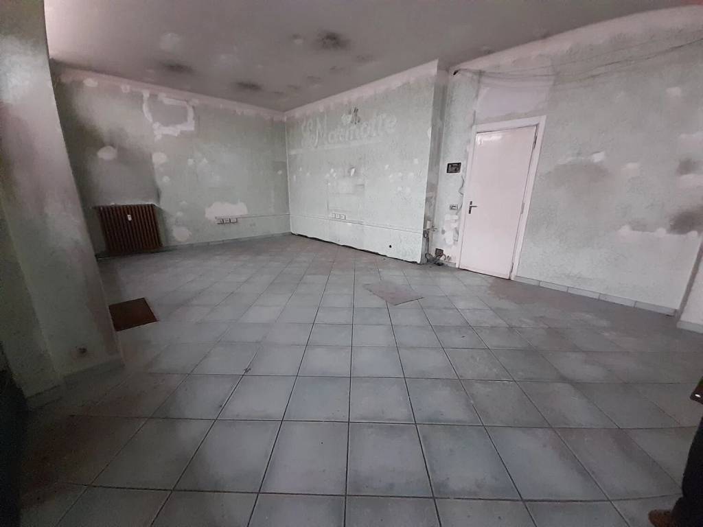 Immobile a Borgosesia in Viale Duca D'Aosta, 89 - Foto 2