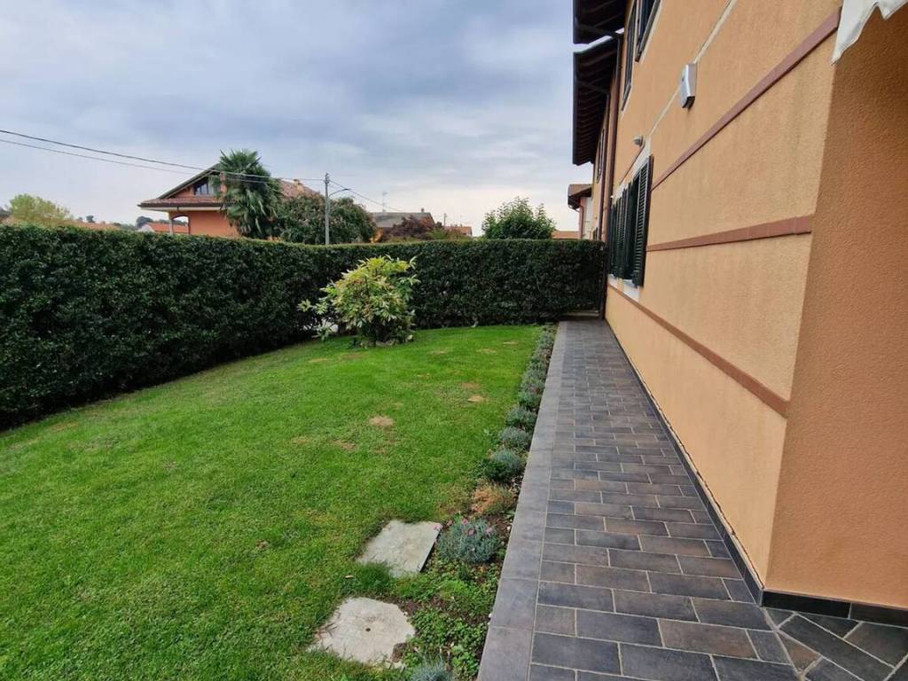 Appartamento a Ghemme in Via Privata Uglioni - Foto 4