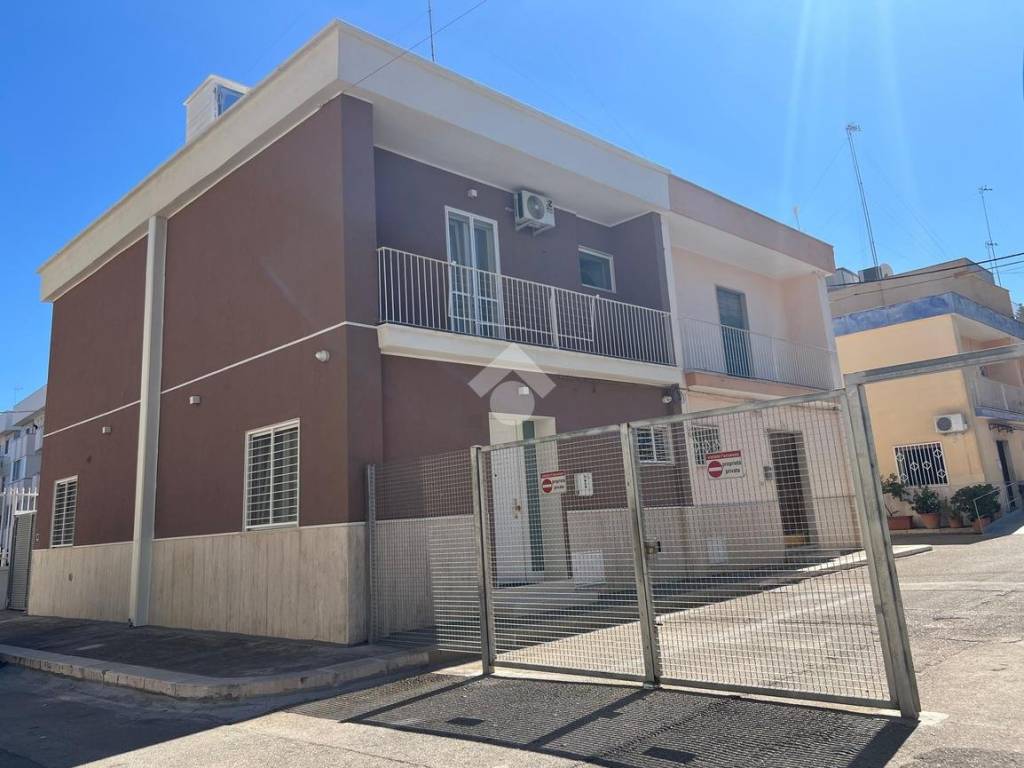 Casa indipendente a Barletta in Via Giambattista Calo' - Foto 2