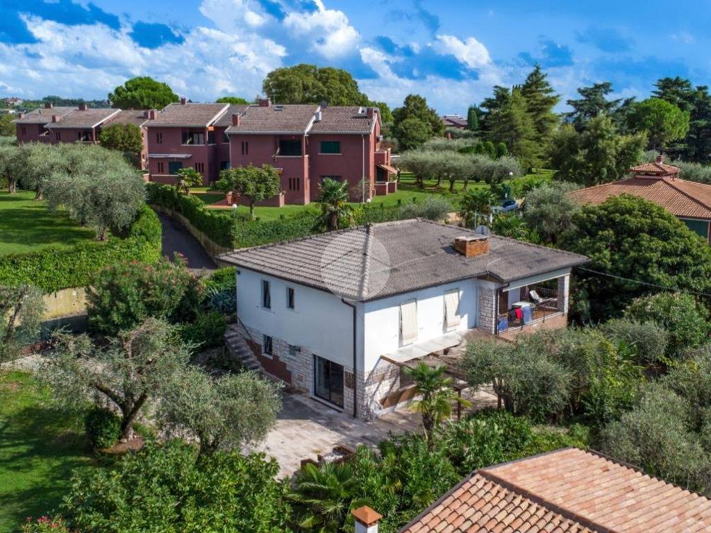 Villa a Bardolino in Strada del Roccolo, 22 - Foto 3
