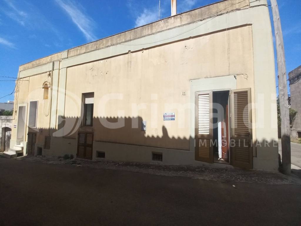 Casa indipendente a Presicce-acquarica in Via IV Novembre, 3 - Foto 2