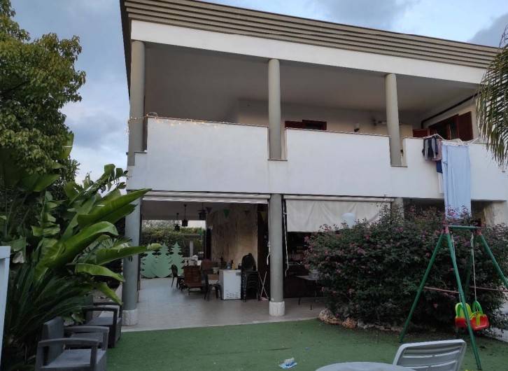 Villa a Trani in Via Monte d'Alba - Foto 2