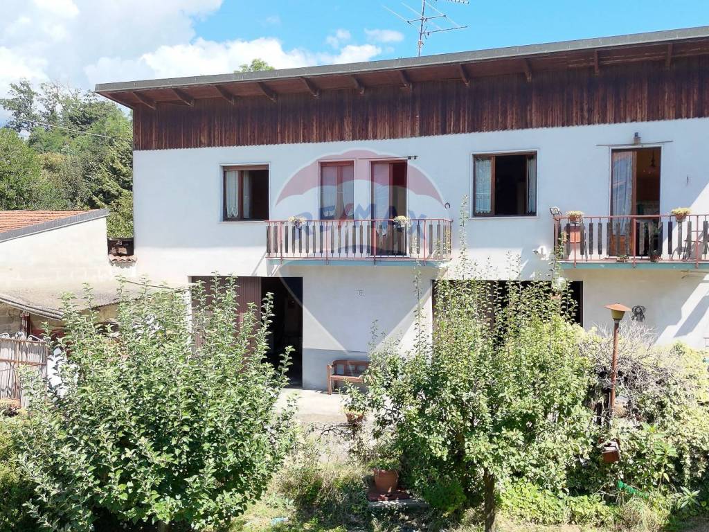 Casa indipendente a Camburzano in via Martinotti, 22 - Foto 2