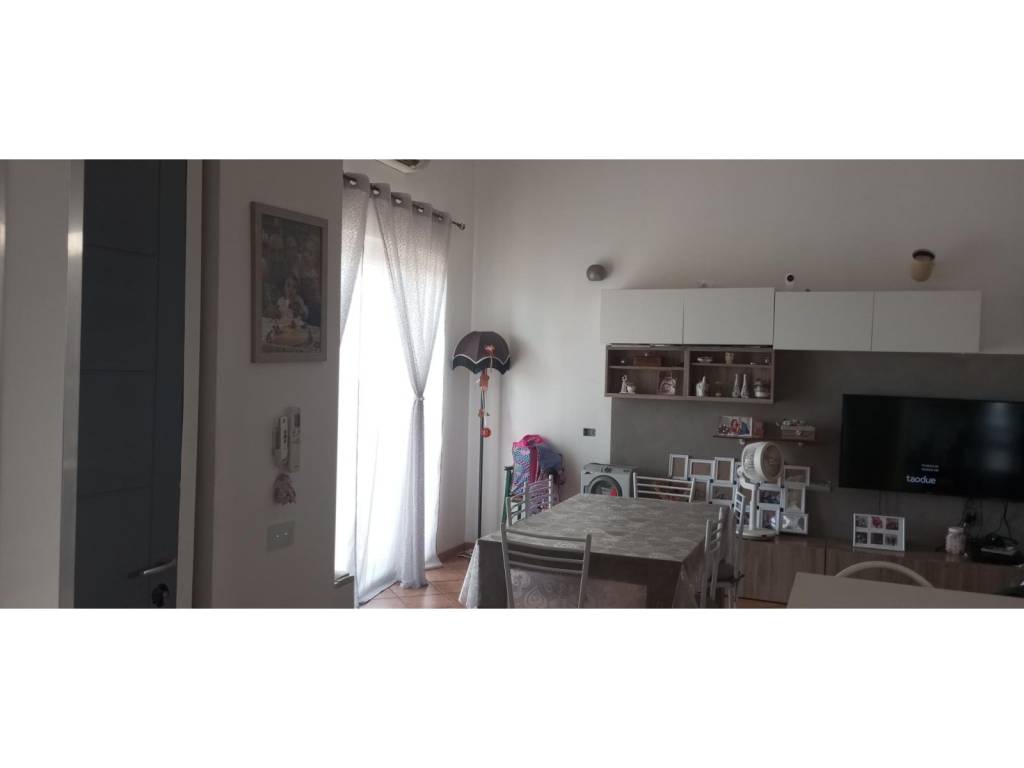 Villa a Aprilia in Via Le Salzare - Foto 3