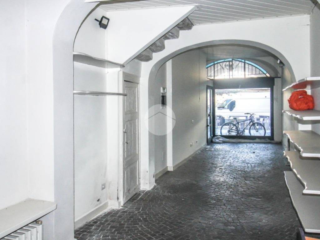 Immobile a Lodi in Piazza della Vittoria, 24 - Foto 3