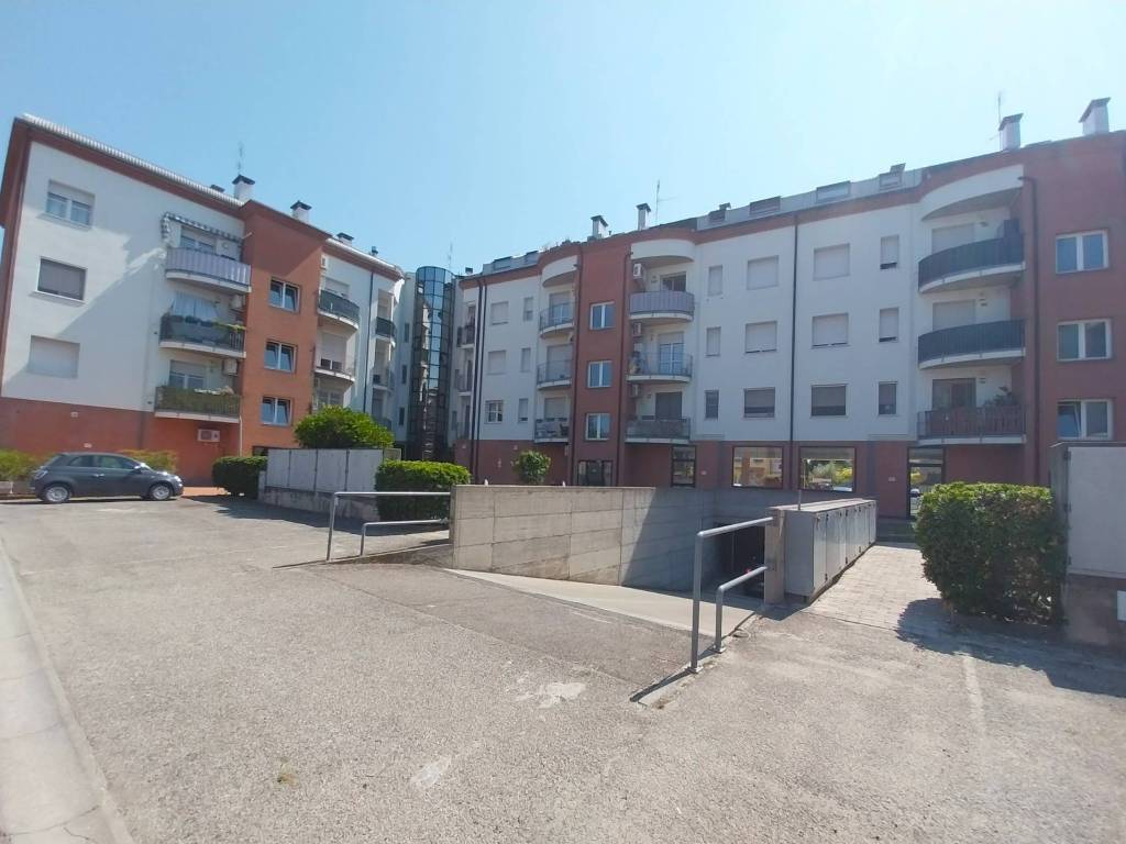 Box / garage a Lugo in Via Fossa, 19 - Foto 2