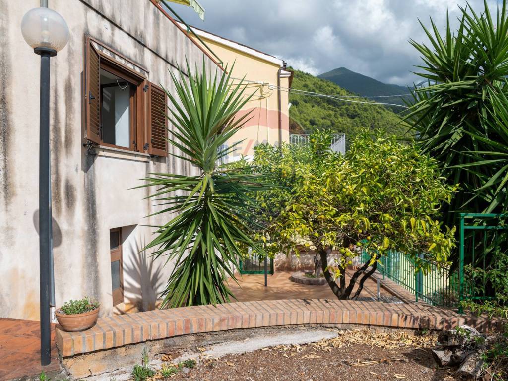 Casa indipendente a Maratea in VIA GAROTTOLI - Foto 3