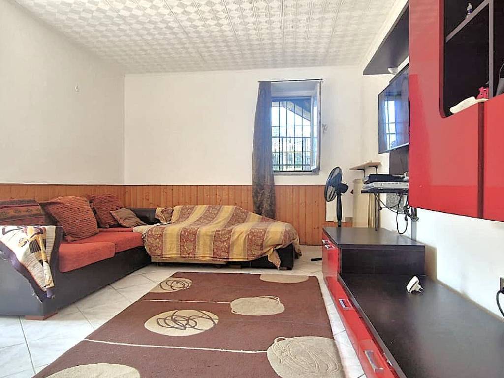 Appartamento a Castelletto sopra ticino in Via Guglielmo Marconi, 32 - Foto 3