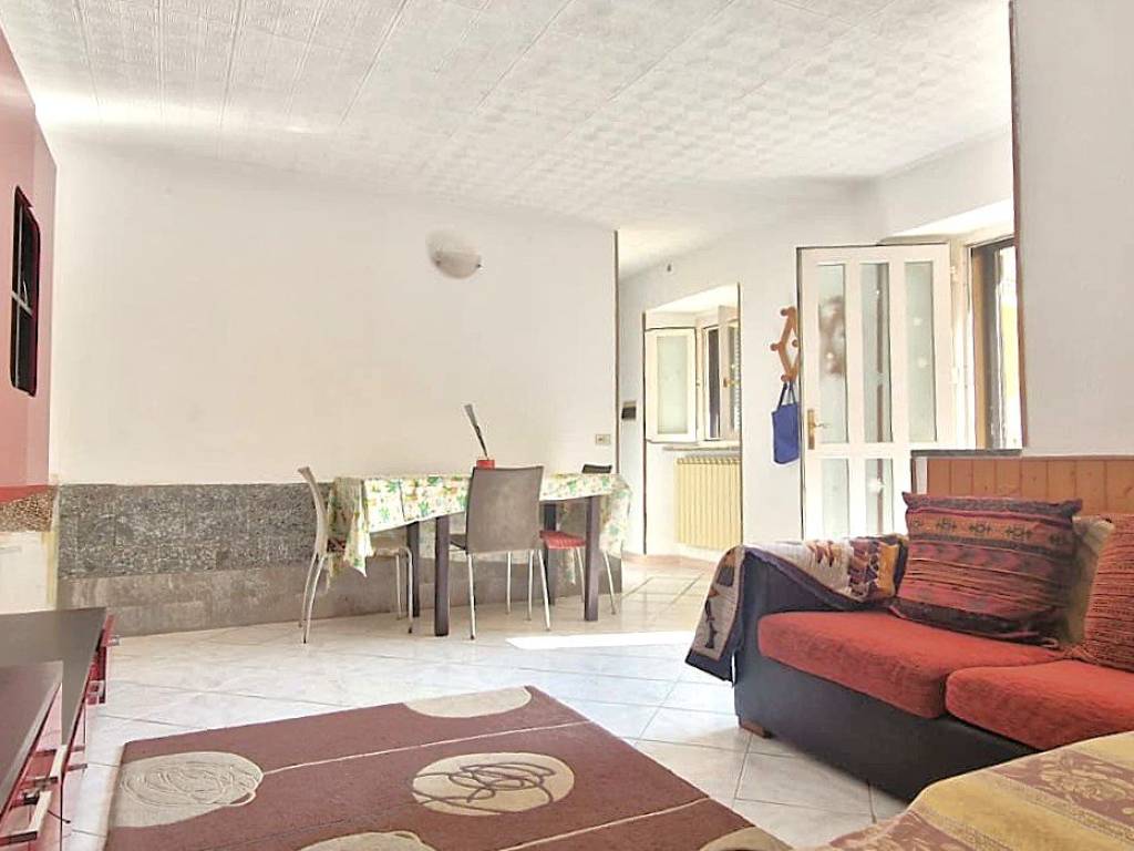 Appartamento a Castelletto sopra ticino in Via Guglielmo Marconi, 32 - Foto 4