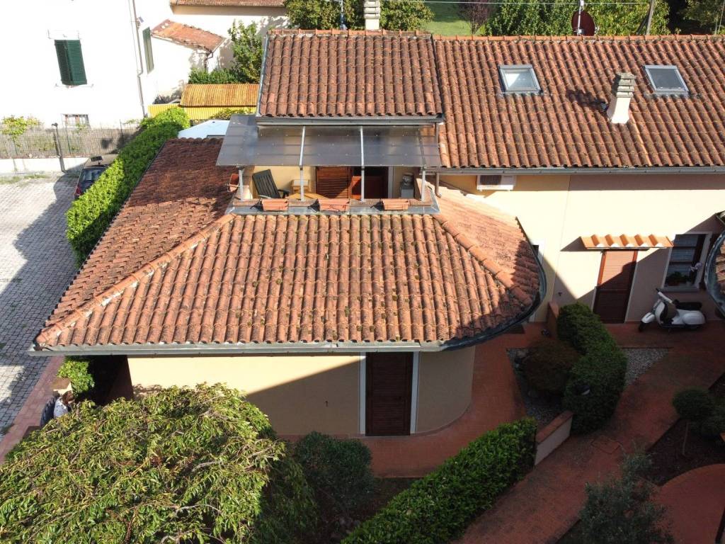 Villa a Barga in Via Giovanni Pascoli, 107 - Foto 2