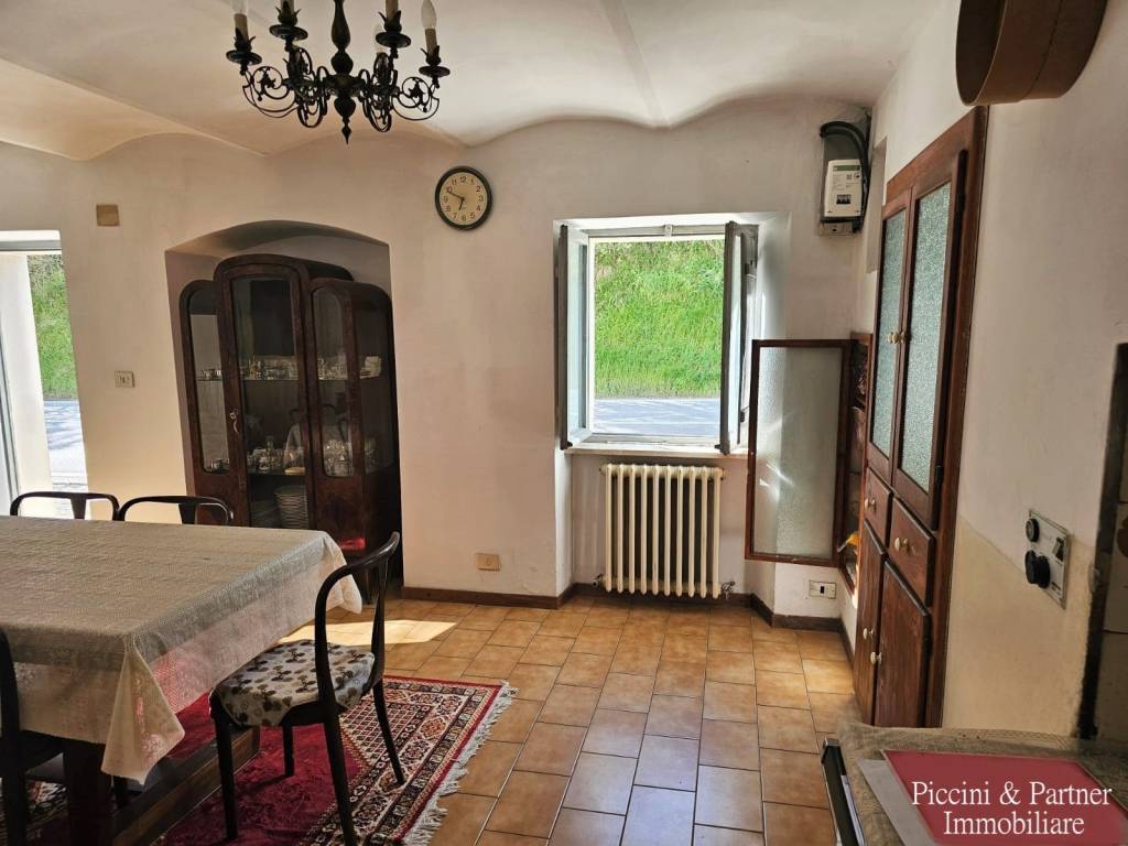 Appartamento a Gubbio in Strada Statale di Gubbio e Pian d'Assino - Foto 4
