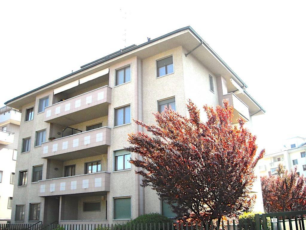 Appartamento a Novara in Via Luigi Mercantini, 34 - Foto 2