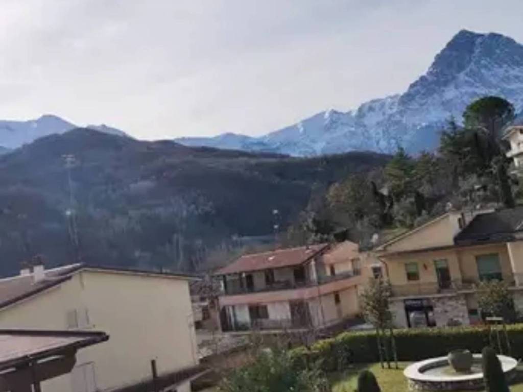 Palazzo / stabile a Isola del gran sasso d'italia in Via San Gabriele - Foto 3