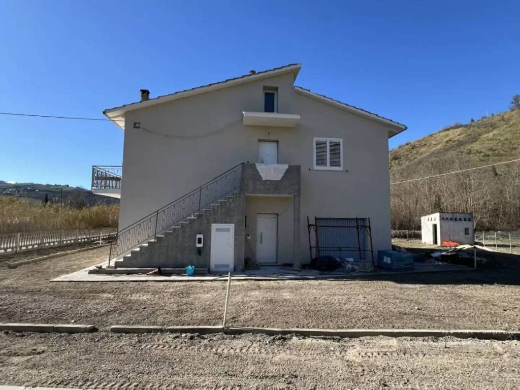 Villa a Castilenti in Contrada Ruote Fino - Foto 4