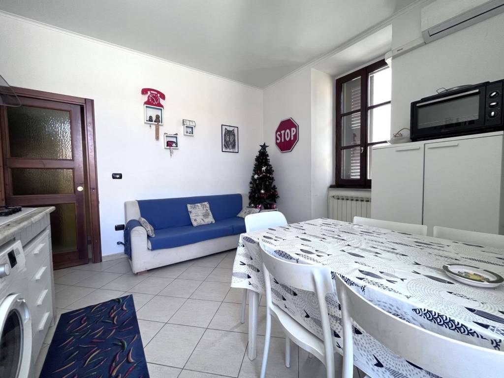 Appartamento a Catanzaro in Via Amalfi, 5 - Foto 2