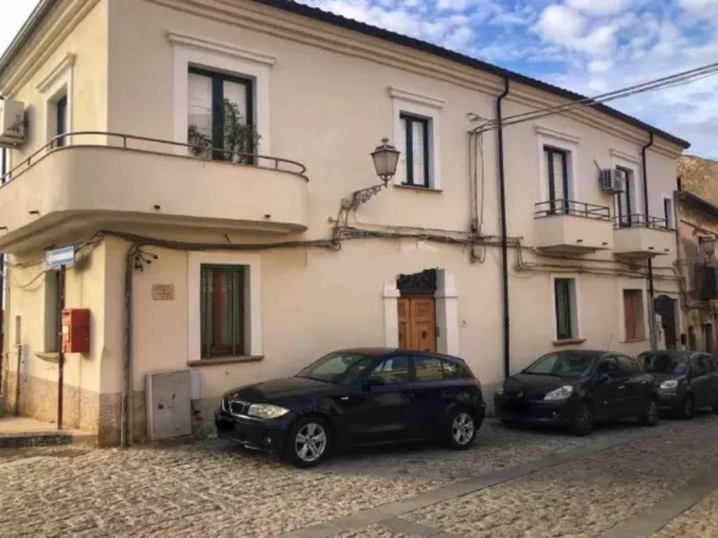 Casa indipendente a Roccella ionica in Via Umberto Iᵒ - Foto 2