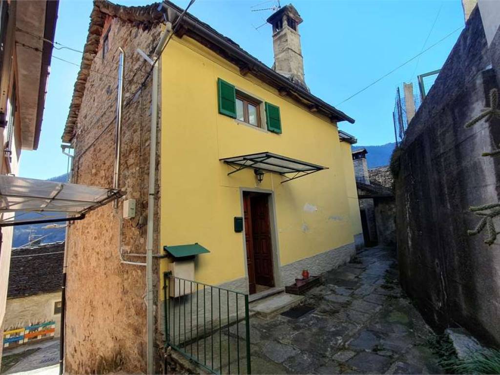 Casa indipendente a Montescheno in frazione Cresti, 12 - Foto 4