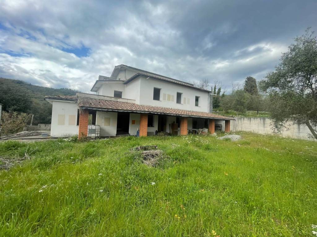 Villa a Monsummano terme in Via della Grotta Giusti - Foto 2