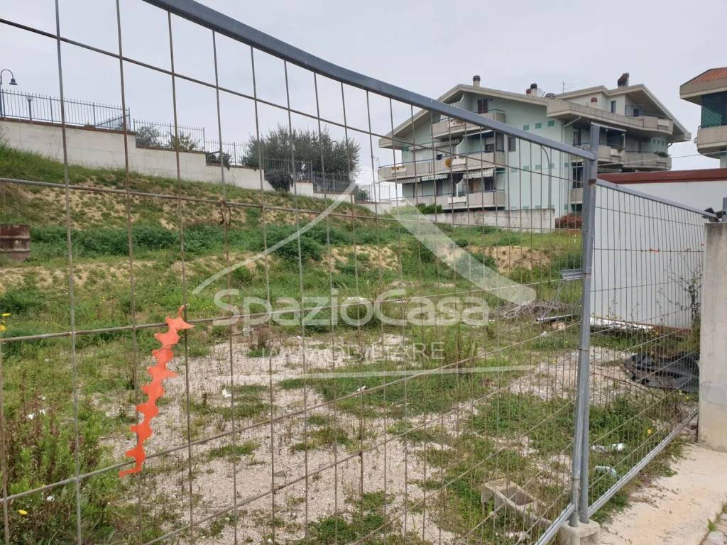 Terreno a Città sant'angelo in Via Crocifisso - Foto 3