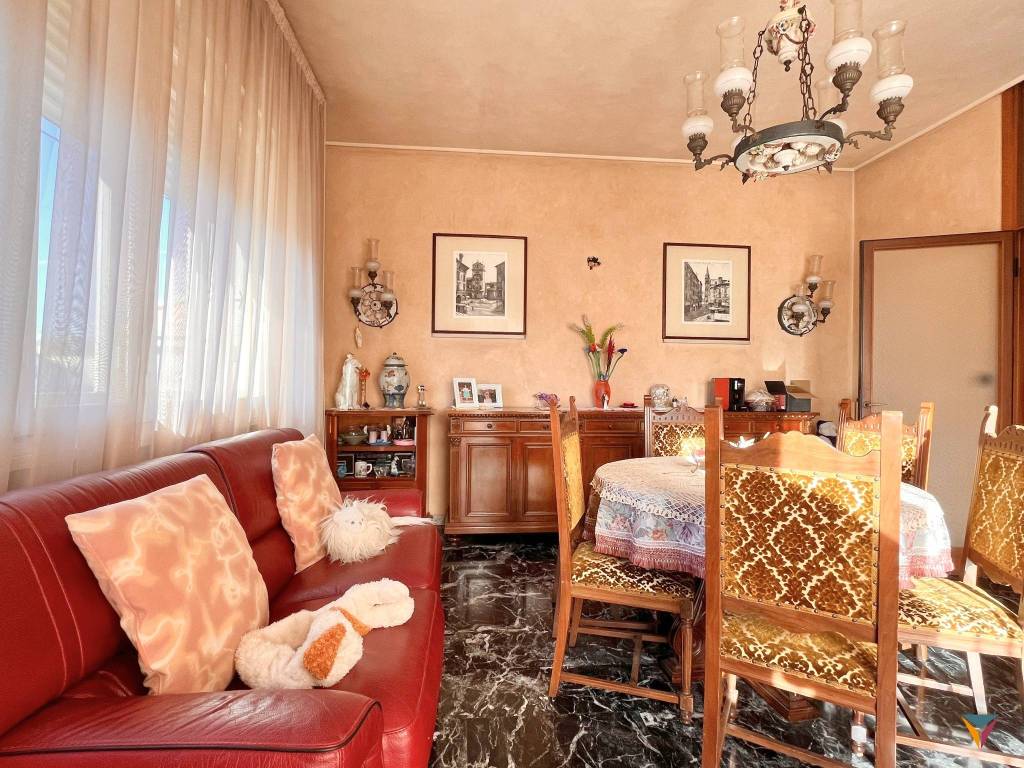 Villa a Curtatone in Via Damiano Chiesa, 3 - Foto 4
