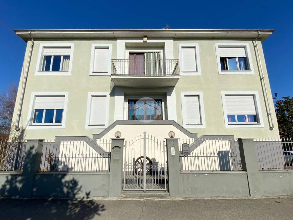 Villa a Castell'alfero in Via Papa Giovanni XXIII, 10 - Foto 2