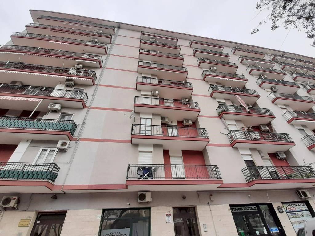 Appartamento a Taranto in Via Pio XII, 18 - Foto 2
