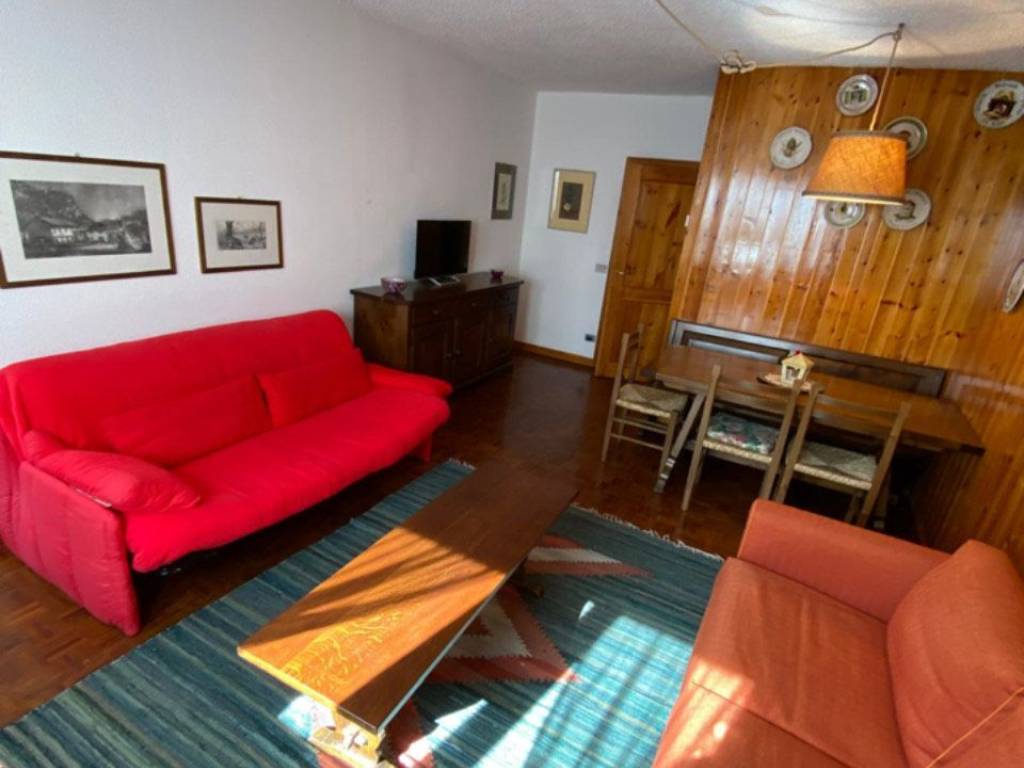 Appartamento a Madesimo in Via Antonio De Giacomi - Foto 2